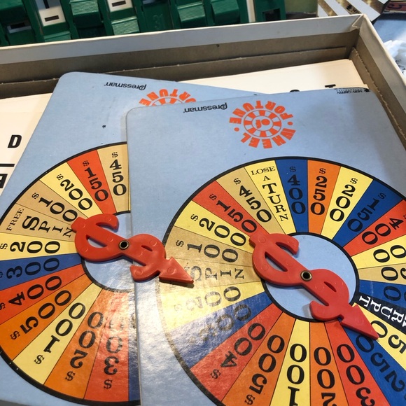 Vintage Wheel Of Fortune Board Game 3rd Edition Pressman Complete 1985 - Picture 16 of 16